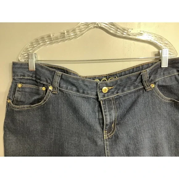 Coogi Dark‎ Blue Denim Capris - Size 20W Women's - Picture 2 of 7